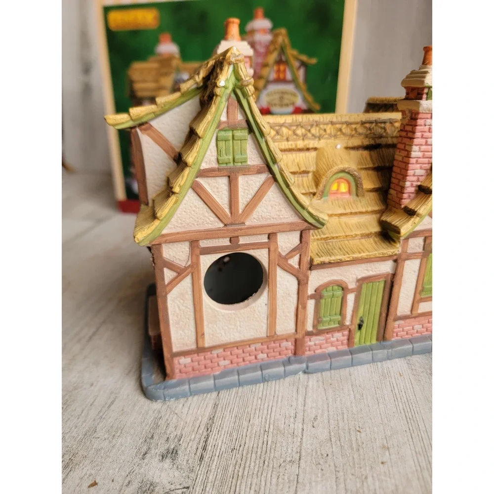 Lemax Haypenny Tavern village accessory Xmas Victorian bar wreath